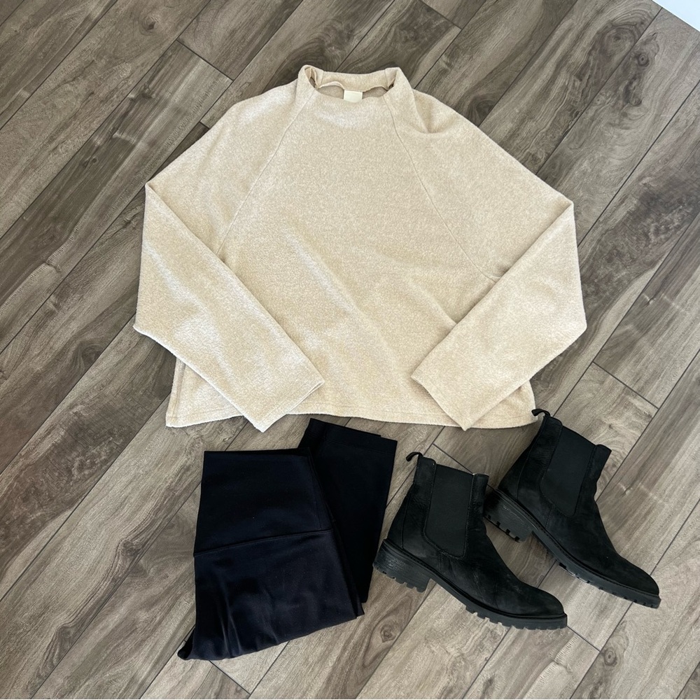 H&M Soft Cropped Mock Turtleneck Sweater - size M
